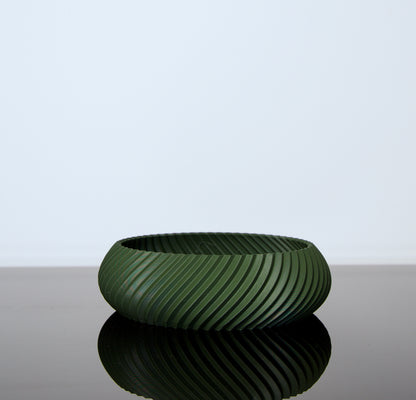 Schale Aluna von Wälder Create – modern-minimalistisches Design aus dem Bregenzerwald, 3D-gedruckt aus umweltfreundlichem PLA-Biokunststoff, ideal als Deko-Schale oder für kleine Alltagsgegenstände – erhältlich in der Linea Pure Farbkollektion oder Juppen Edition. 