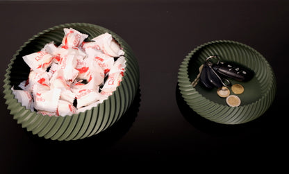 Schale Aluna von Wälder Create – modern-minimalistisches Design aus dem Bregenzerwald, 3D-gedruckt aus umweltfreundlichem PLA-Biokunststoff, ideal als Deko-Schale oder für kleine Alltagsgegenstände – erhältlich in der Linea Pure Farbkollektion oder Juppen Edition. 