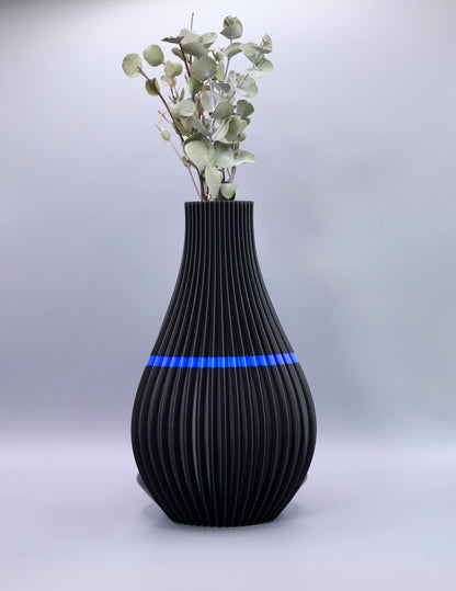„Silena Vase als Design-Statement – minimalistische 3D-gedruckte Vase für einzelne Blume oder Duftstäbchen“