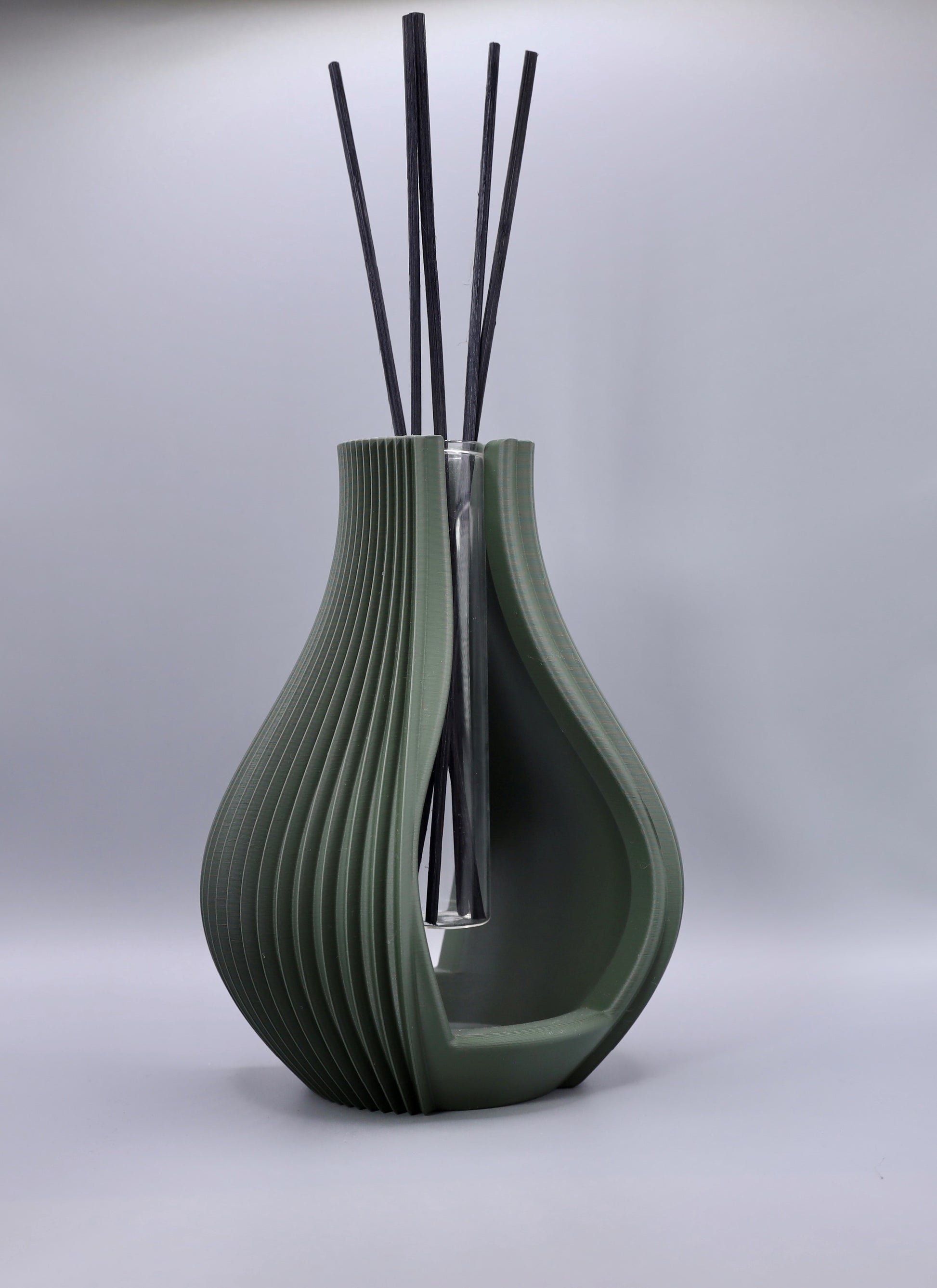 „Silena Vase als Design-Statement – minimalistische 3D-gedruckte Vase für einzelne Blume oder Duftstäbchen“