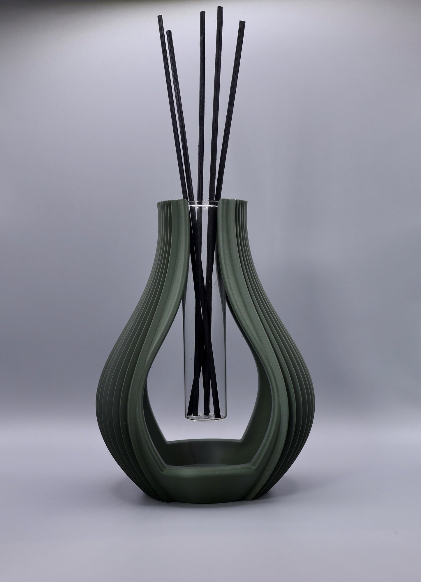 „Silena Vase als Design-Statement – minimalistische 3D-gedruckte Vase für einzelne Blume oder Duftstäbchen“
