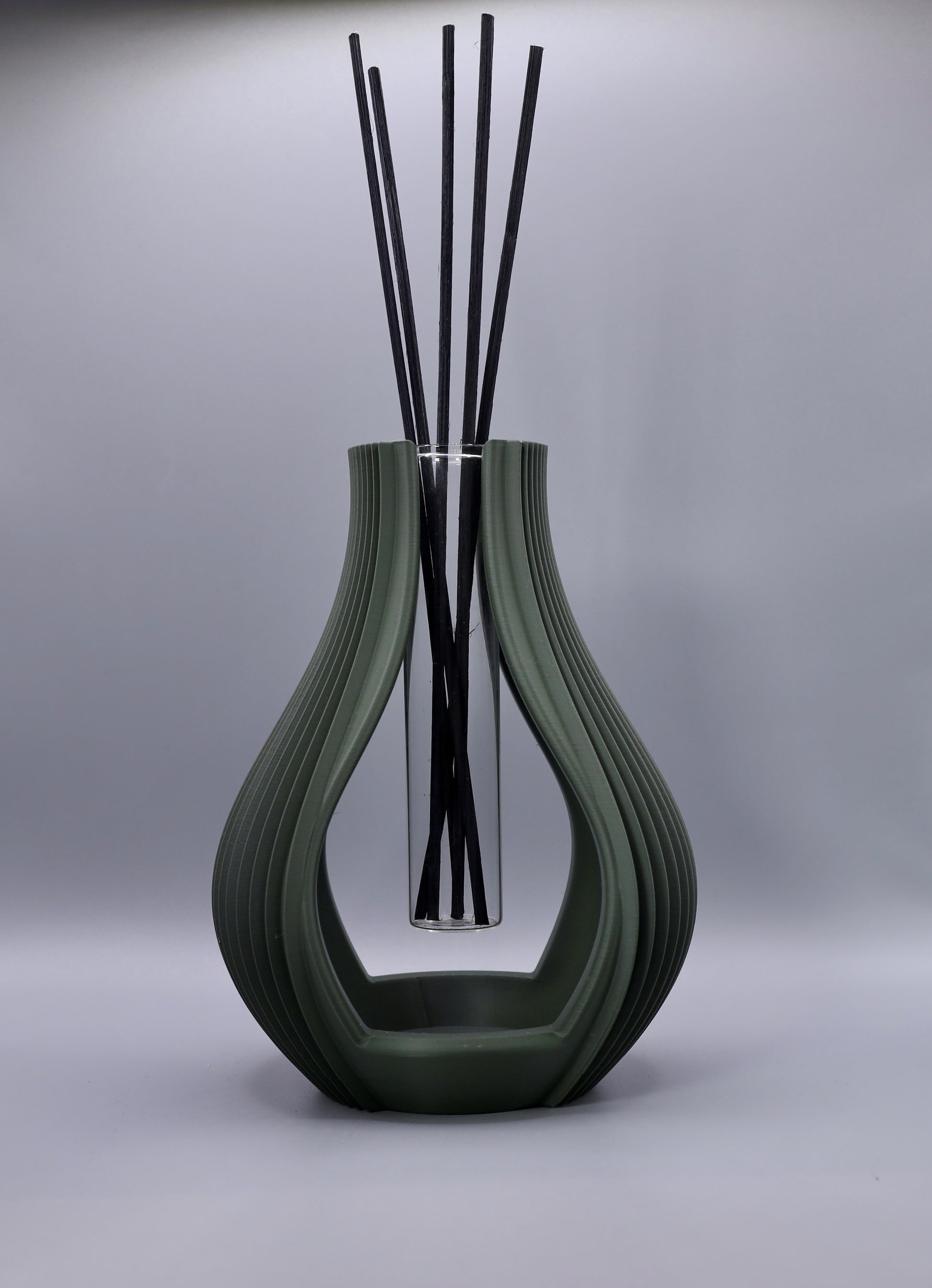 „Silena Vase als Design-Statement – minimalistische 3D-gedruckte Vase für einzelne Blume oder Duftstäbchen“